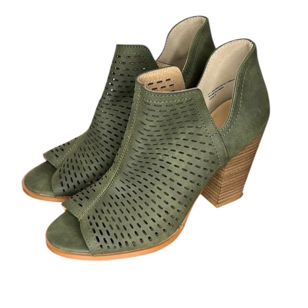 Restricted Brand Open Toe Heel Shoe Festival | Olive | Size 7